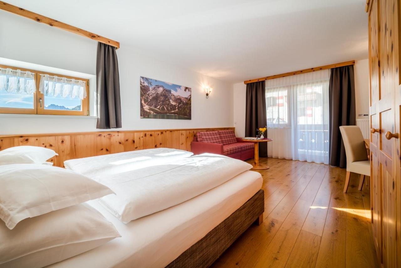 Hotel Hohe Gaisl Braies  Exterior foto